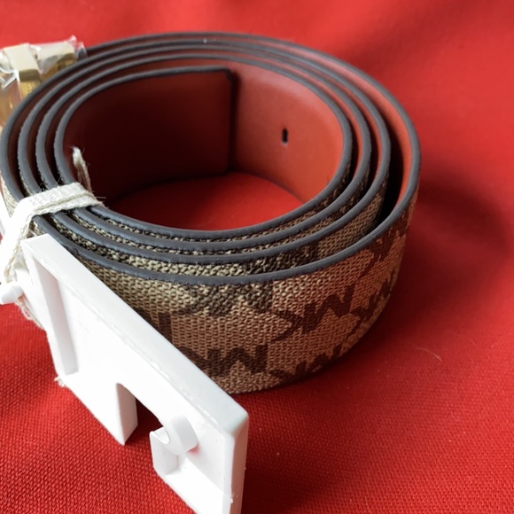 New MK Michael Kors reversible belt. large ⭐️⭐️⭐️⭐️ - Picture 8 of 17